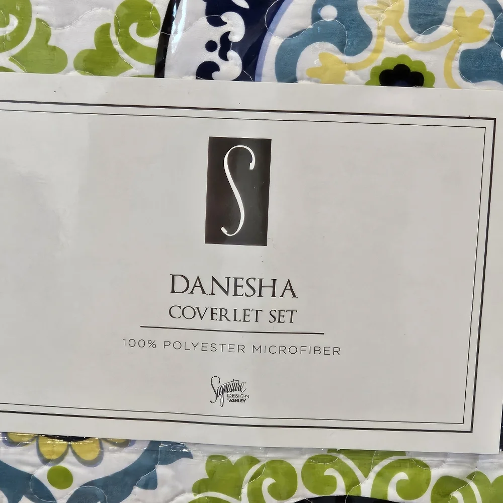 Danesha 2 Piece Twin Coverlet Set Blue Green